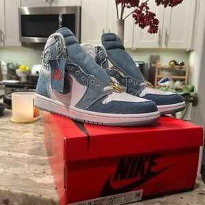 Nike Retro 1 Denim Blue and White High-Tops